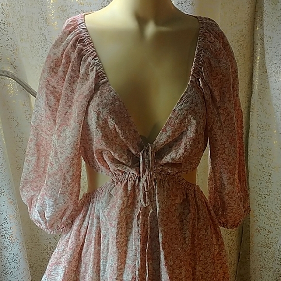 Balloon Sleeves, Open Midriff Midi - Picture 2 of 10